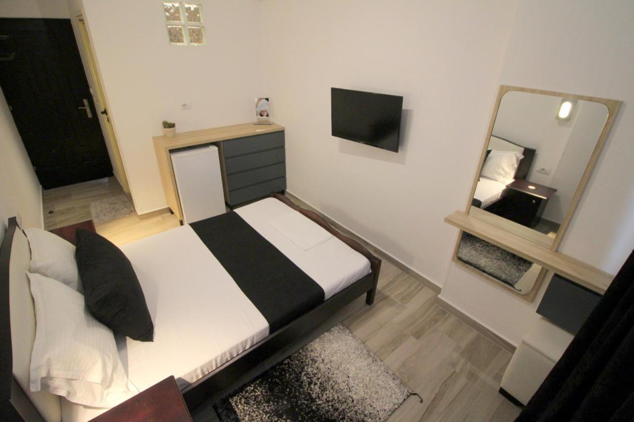 Jericho Rooms Sarande Exterior photo