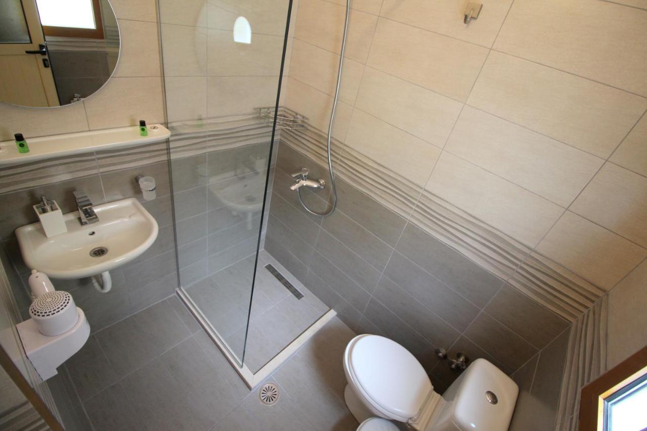 Jericho Rooms Sarande Exterior photo