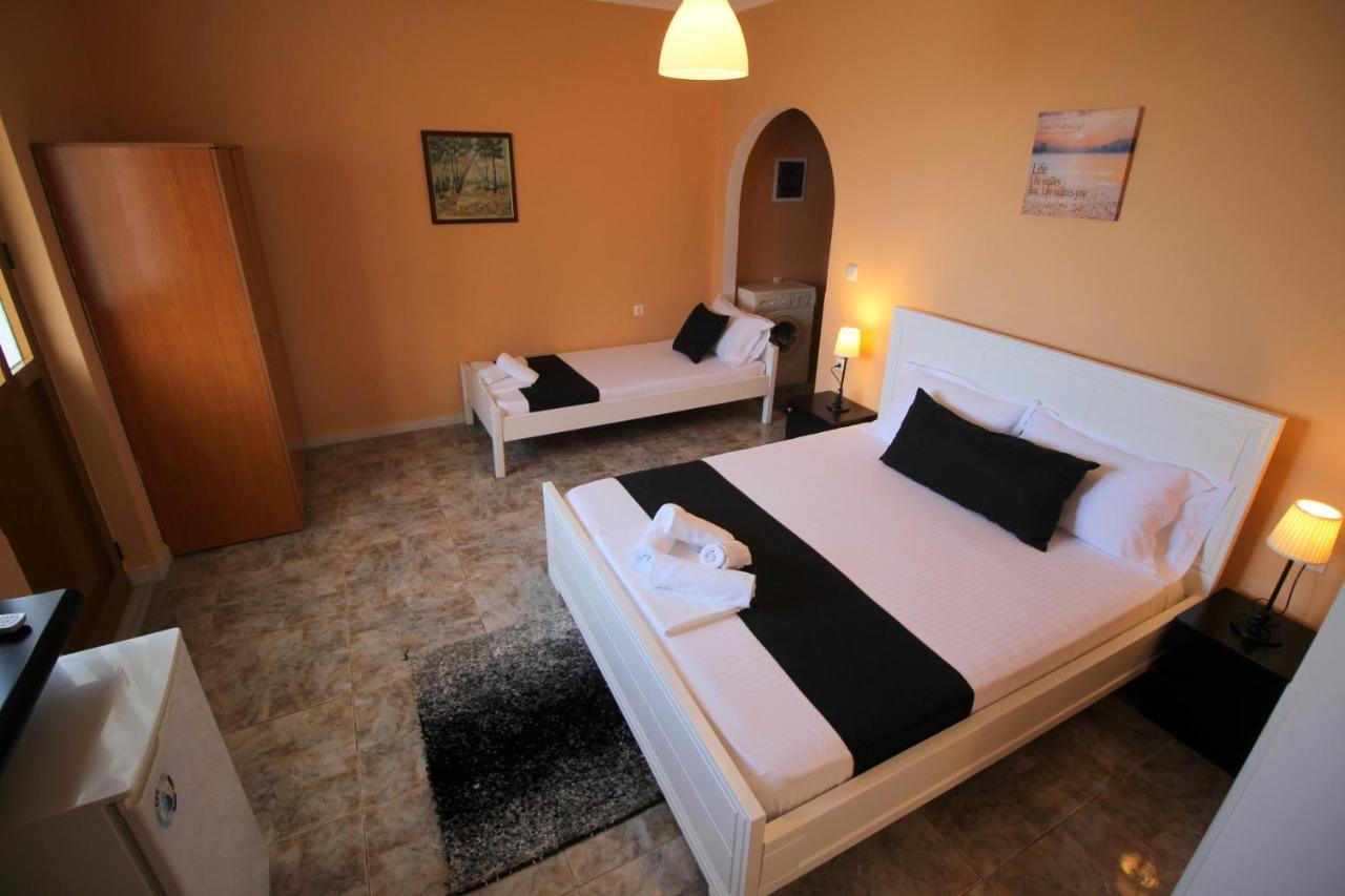 Jericho Rooms Sarande Exterior photo