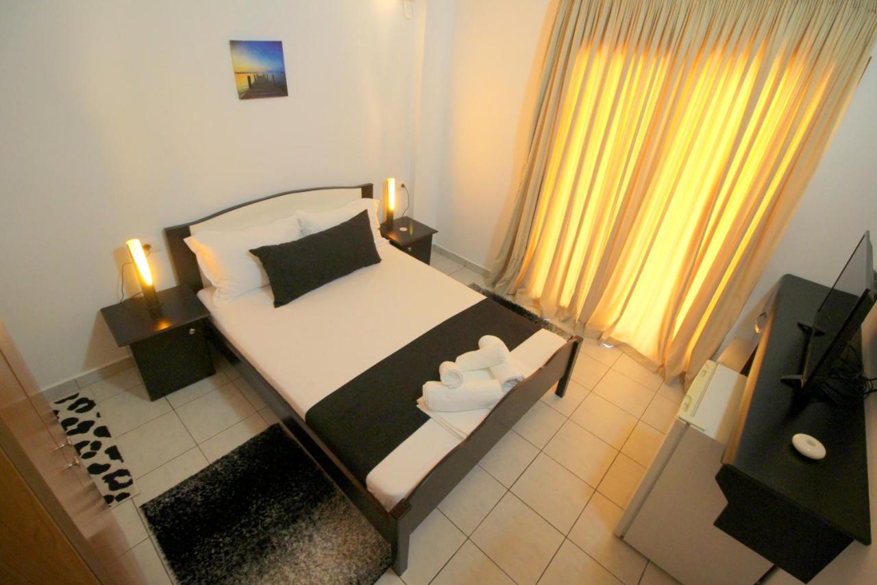 Jericho Rooms Sarande Exterior photo