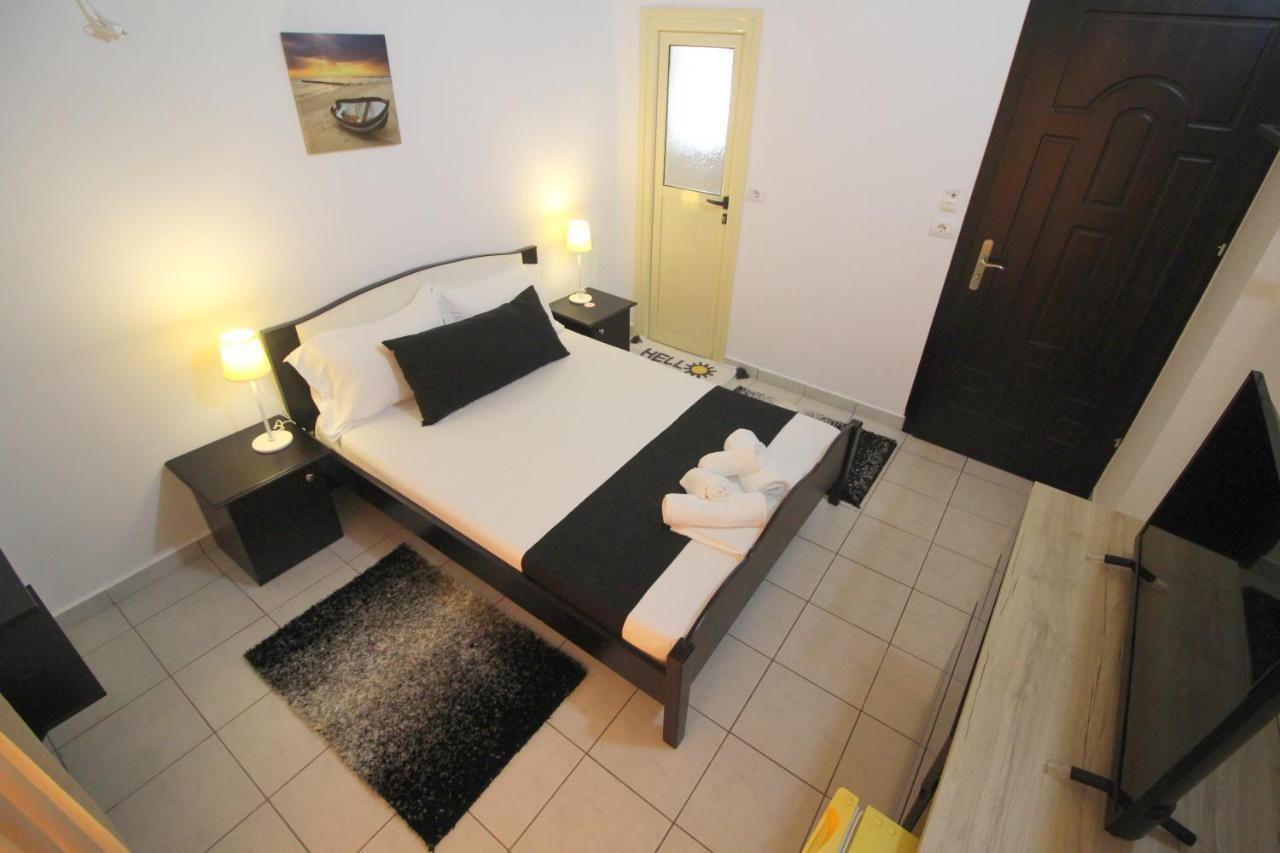 Jericho Rooms Sarande Exterior photo